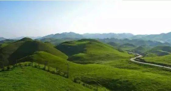 梁佳芯圣诞老人