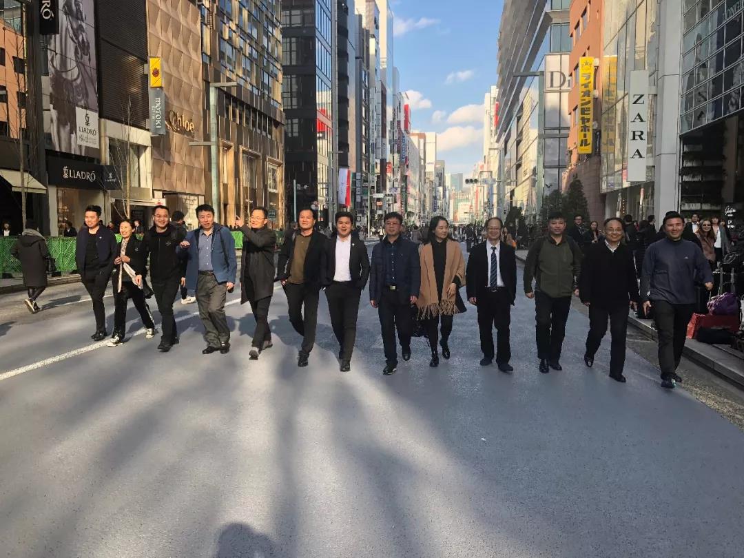 高清的日本毛片海报