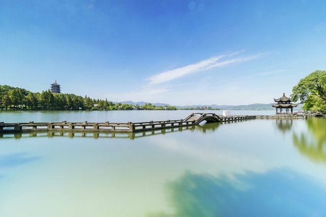 小马拉大车女变形金刚