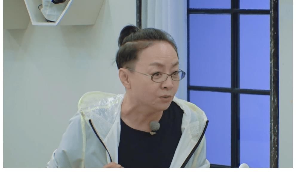 可爱男生几把视频海报