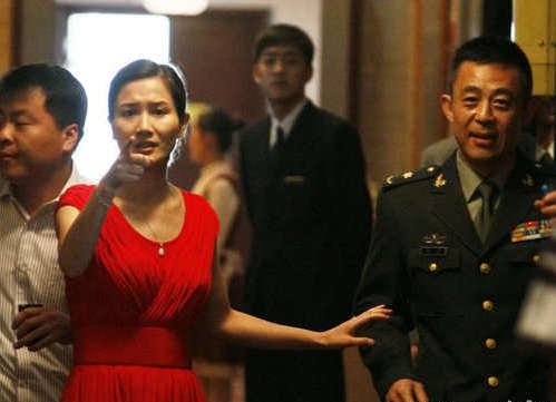 动漫清洗服务 或许不是清洗碟片上的霉斑海报